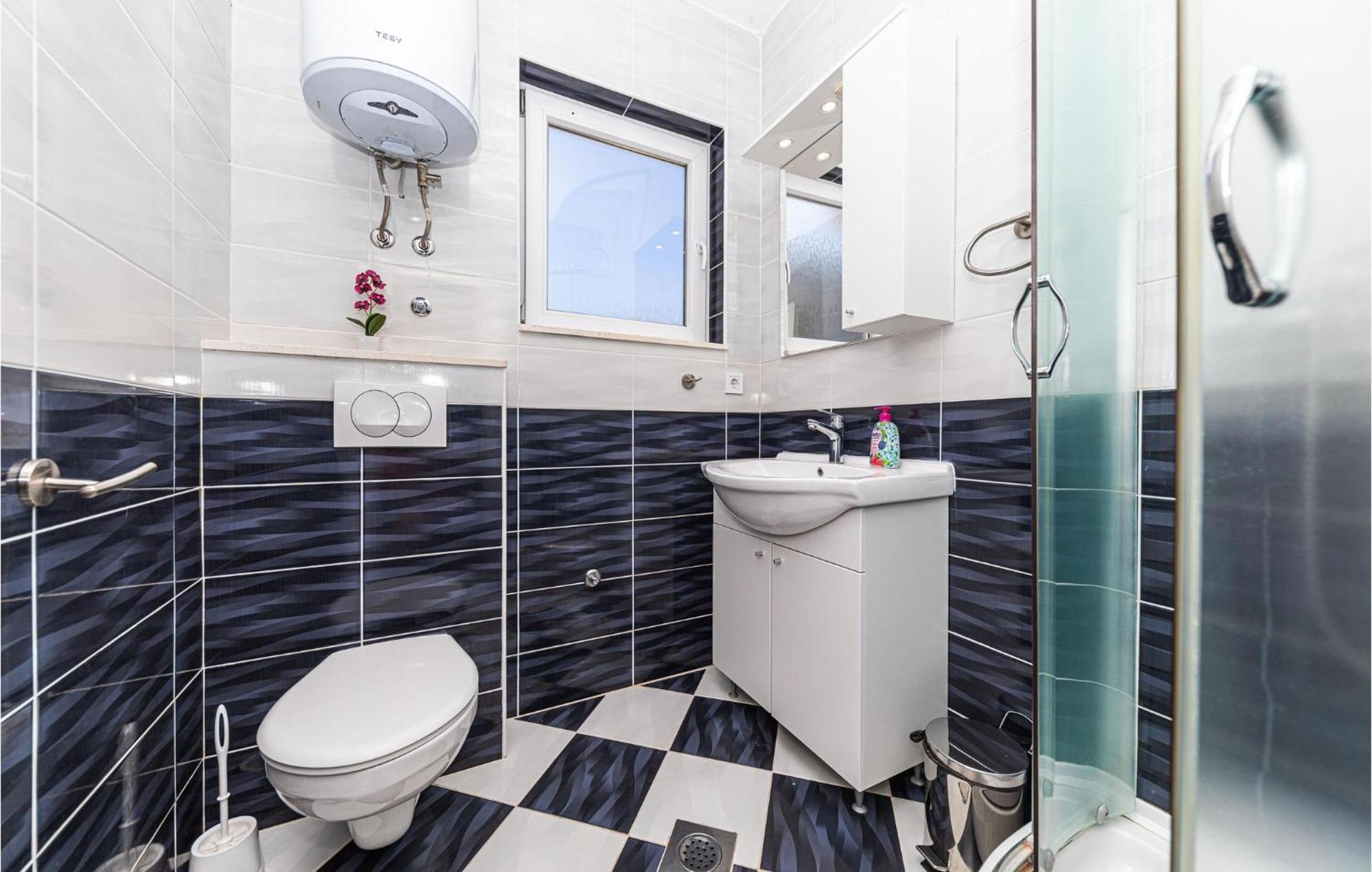 Stunning Home In Marina With Heated Swimming Pool Luaran gambar