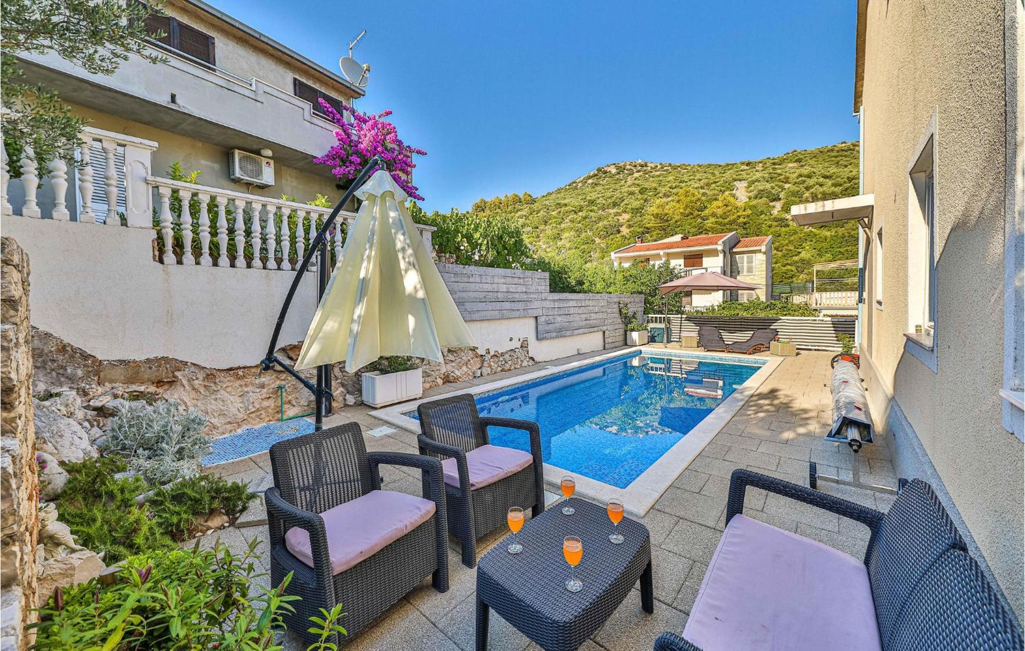 Stunning Home In Marina With Heated Swimming Pool Luaran gambar
