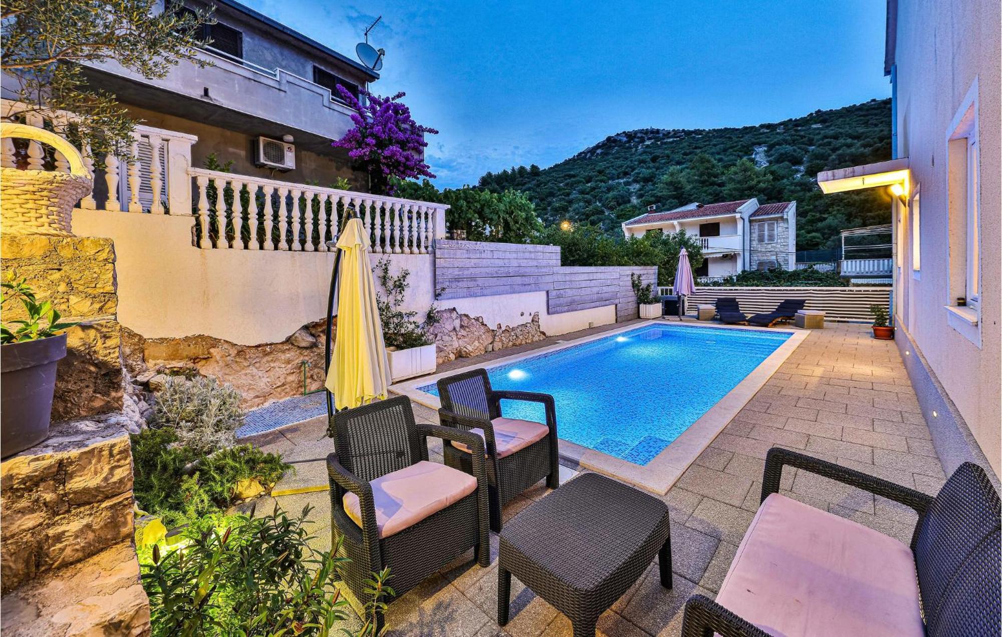 Stunning Home In Marina With Heated Swimming Pool Luaran gambar
